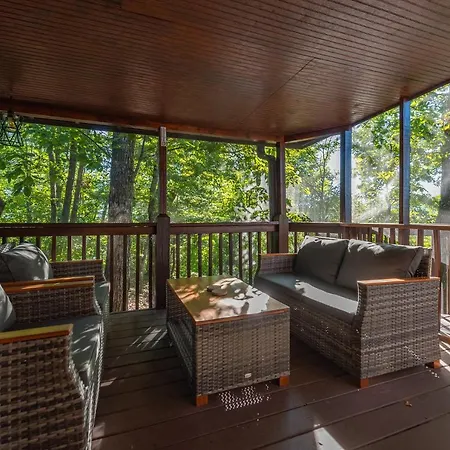 Villa Summit Sunsets Pets & Year-Round Mountain Views!